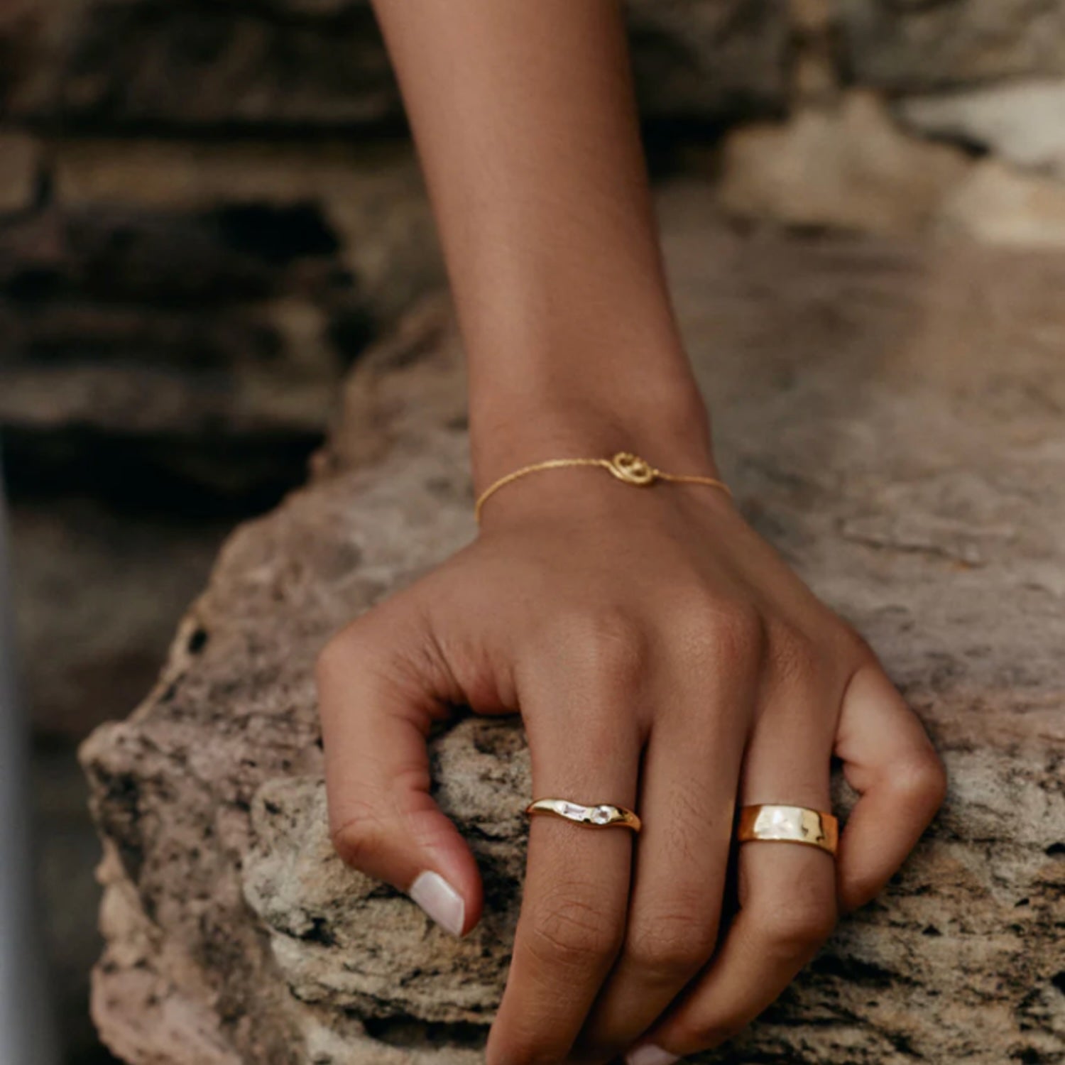 Place Ring S8 - Gold