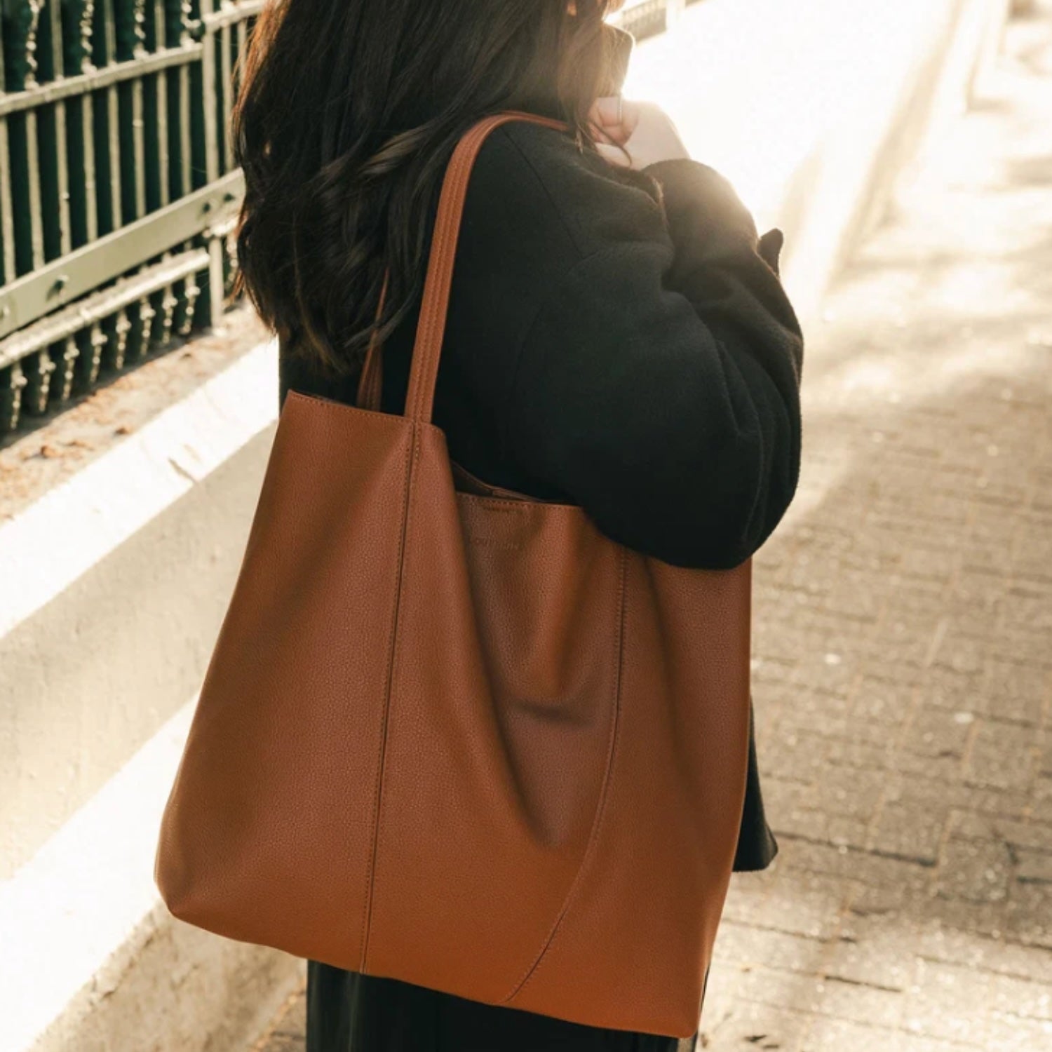 Colby Tote Bag - Tan