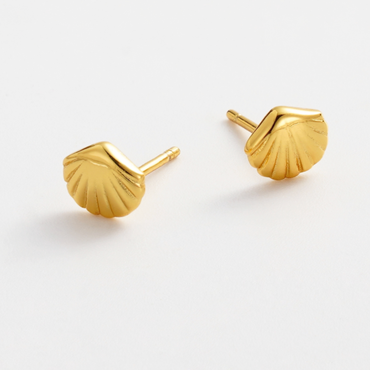 Shelly Stud Earrings - Gold