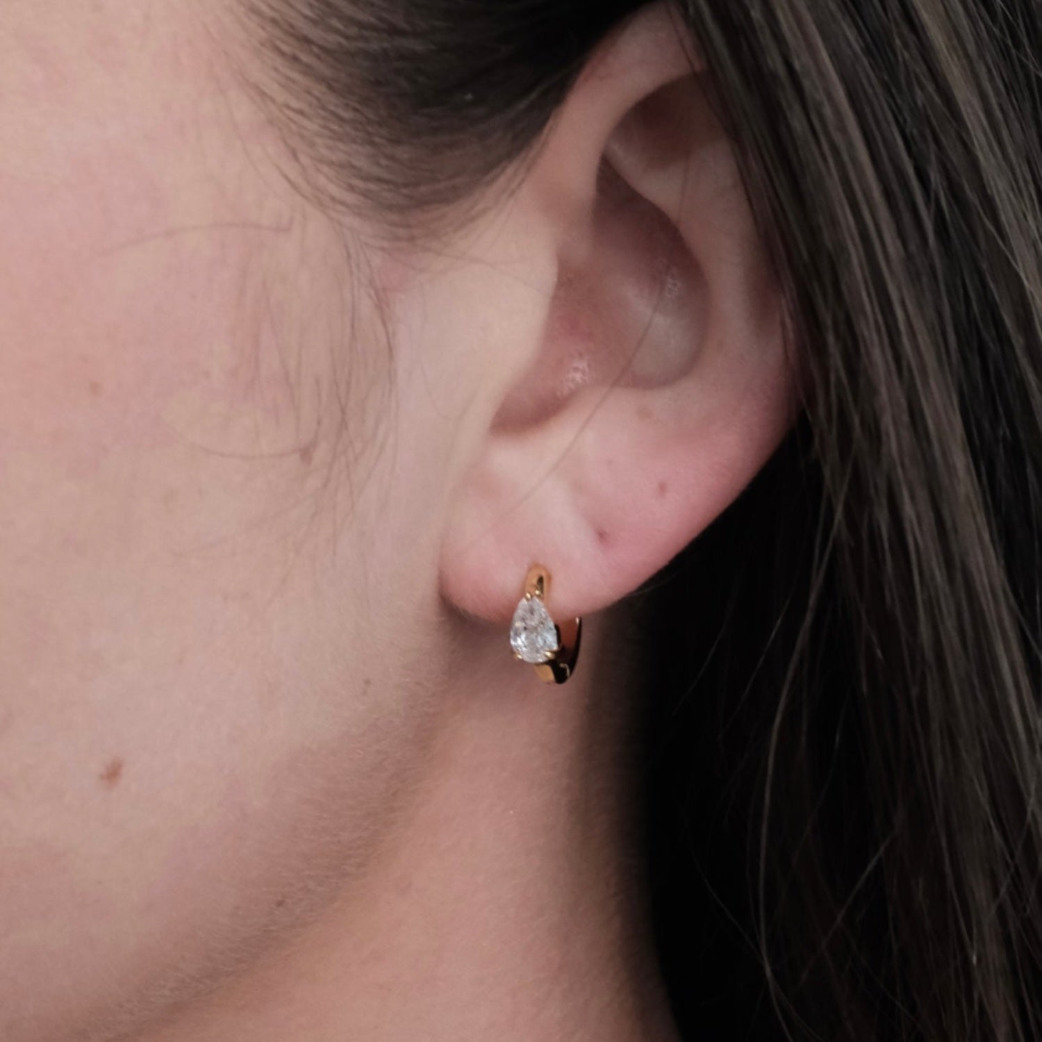 Esther Huggie Earring - Gold