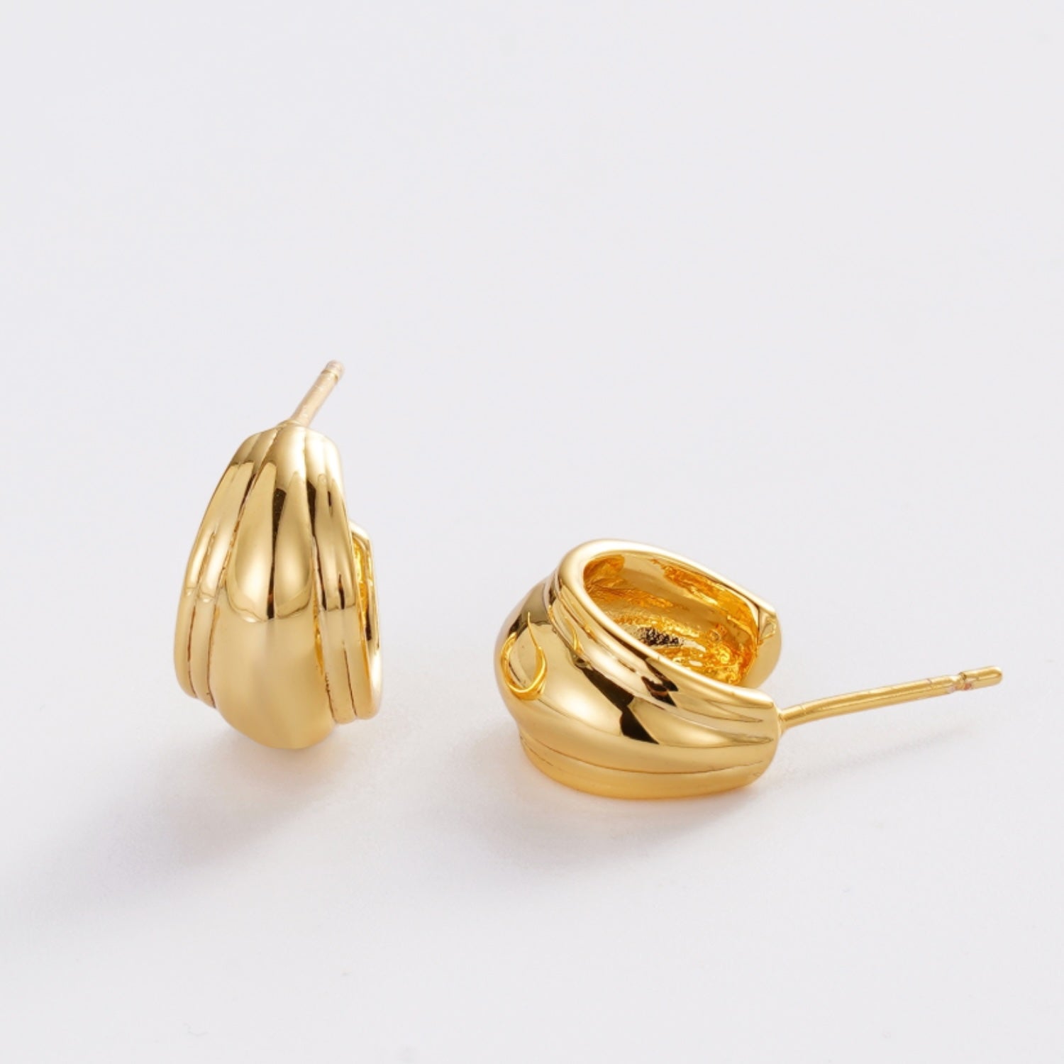 Vicky Hoop Earrings - Gold