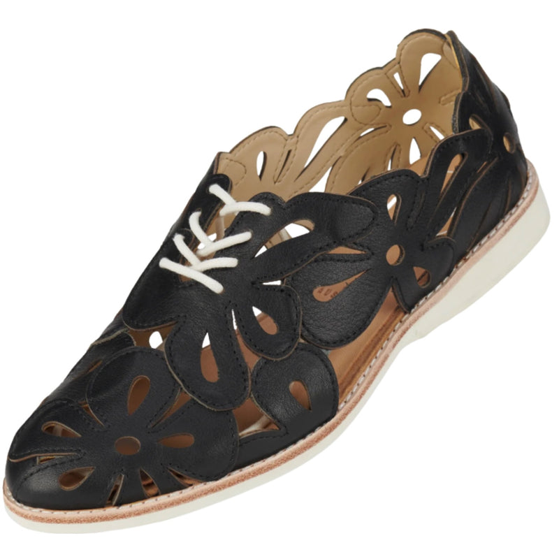 Sidecut Applique Shoe - Black