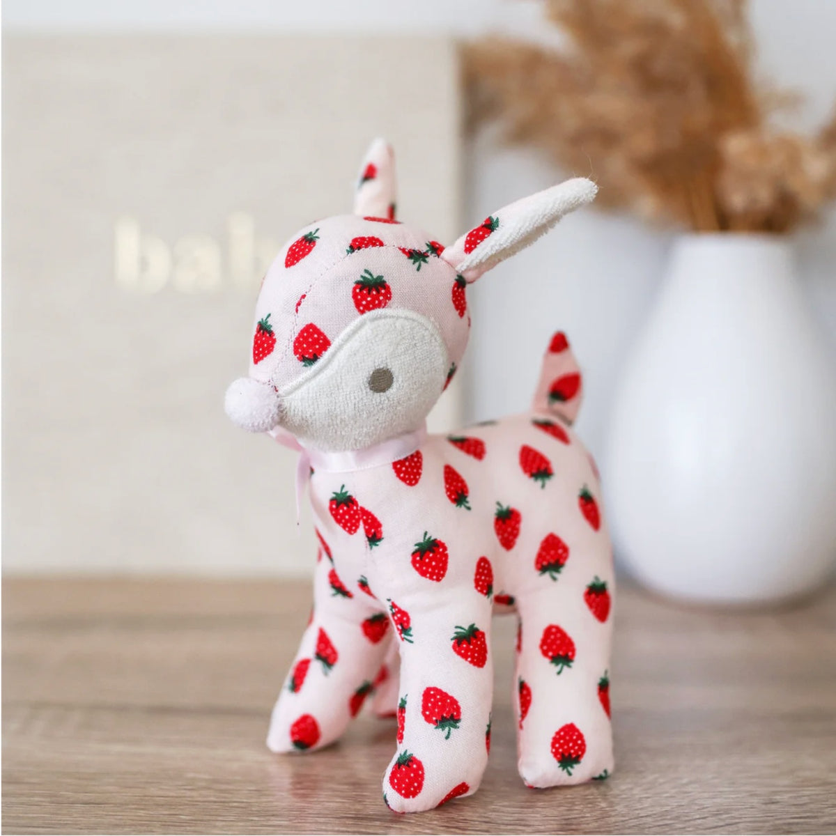 Baby Deer Rattle 16cm - Strawberry