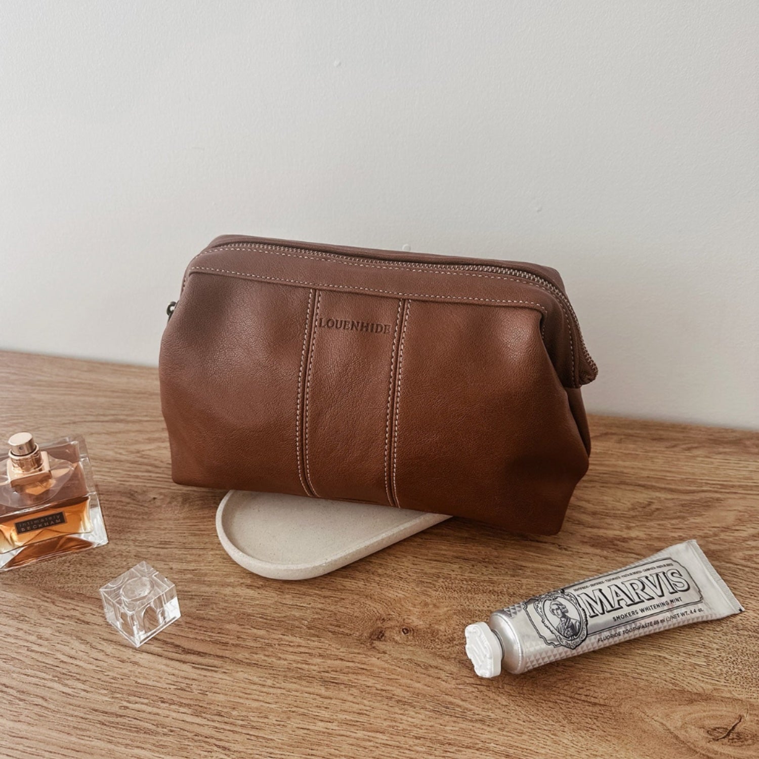 Albie Cosmetic Case - Cognac