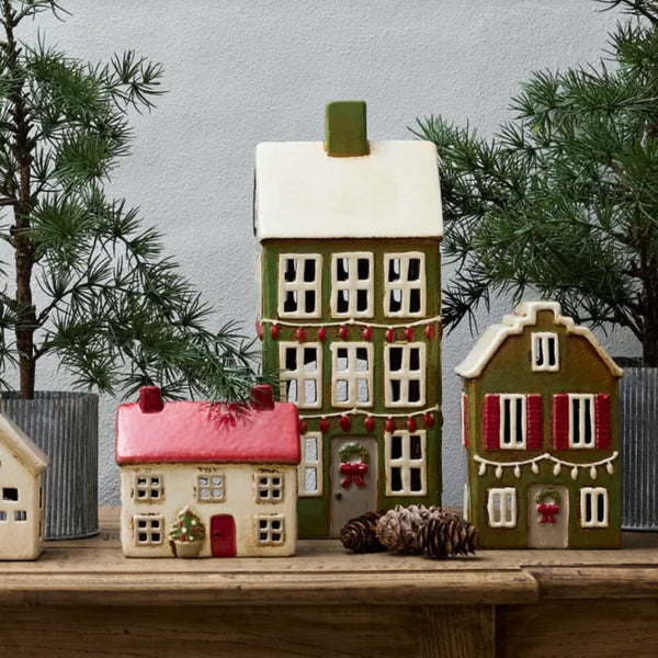 Grande Chalet - Christmas Green