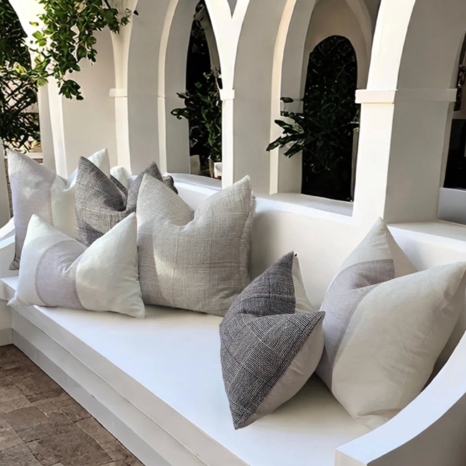 Elodie 40x60cm Cushion - Off White/Nat