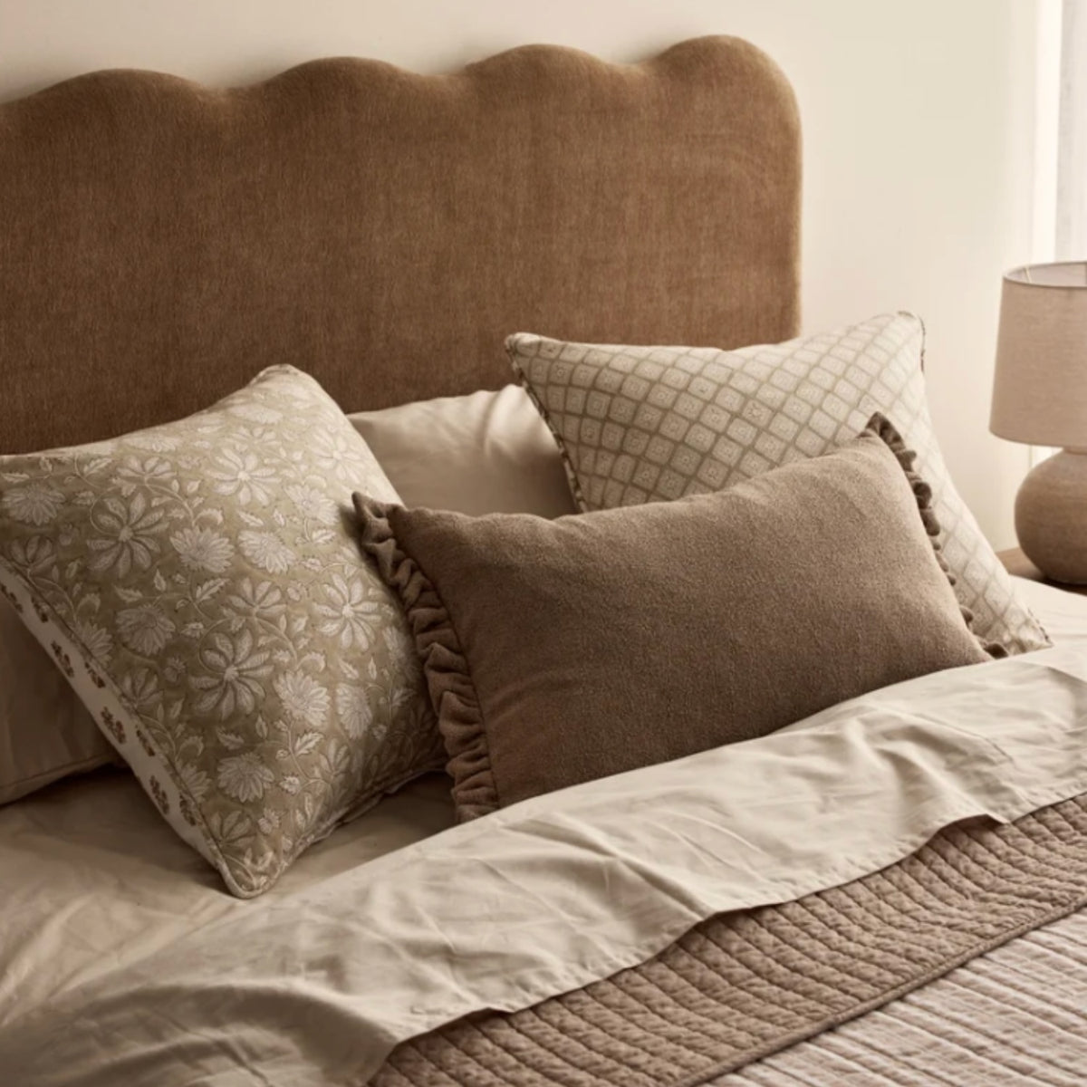 Willa 40x60 Cushion - Truffle
