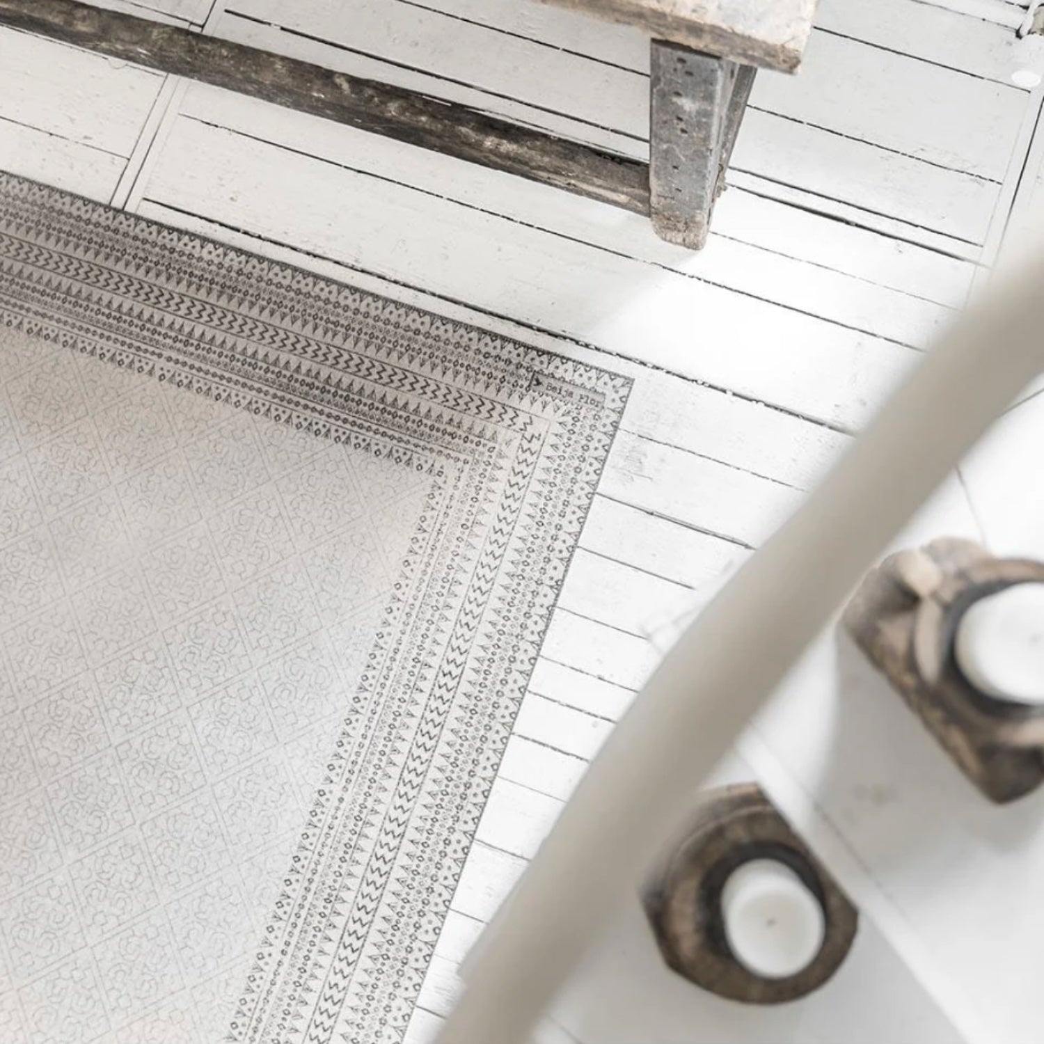 Vinyl Rug 50x120 - Emilia White