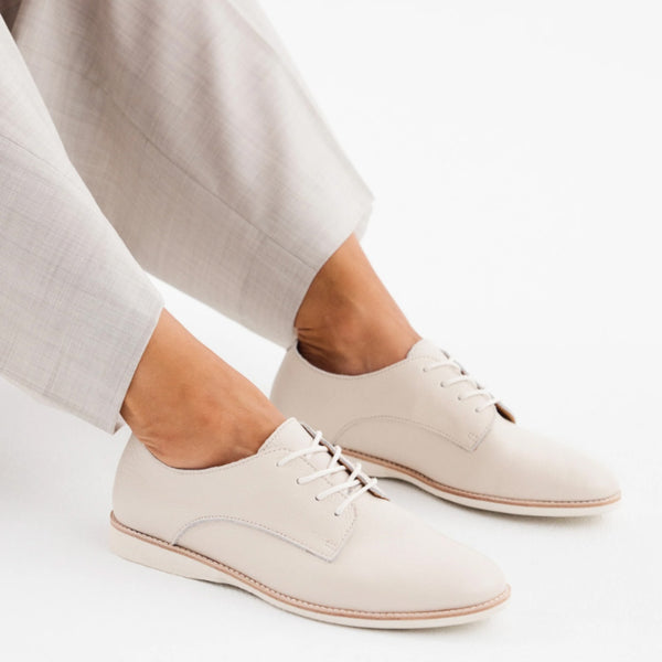 Derby Tumble Shoe - White