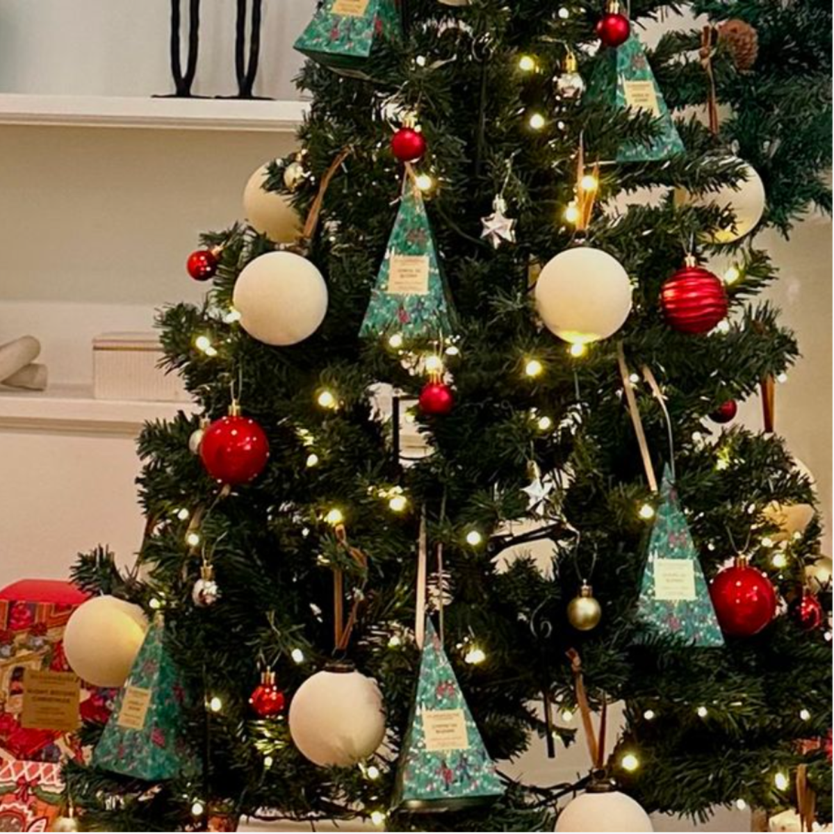 30g Christmas Bauble - Kyoto In Bloom 26