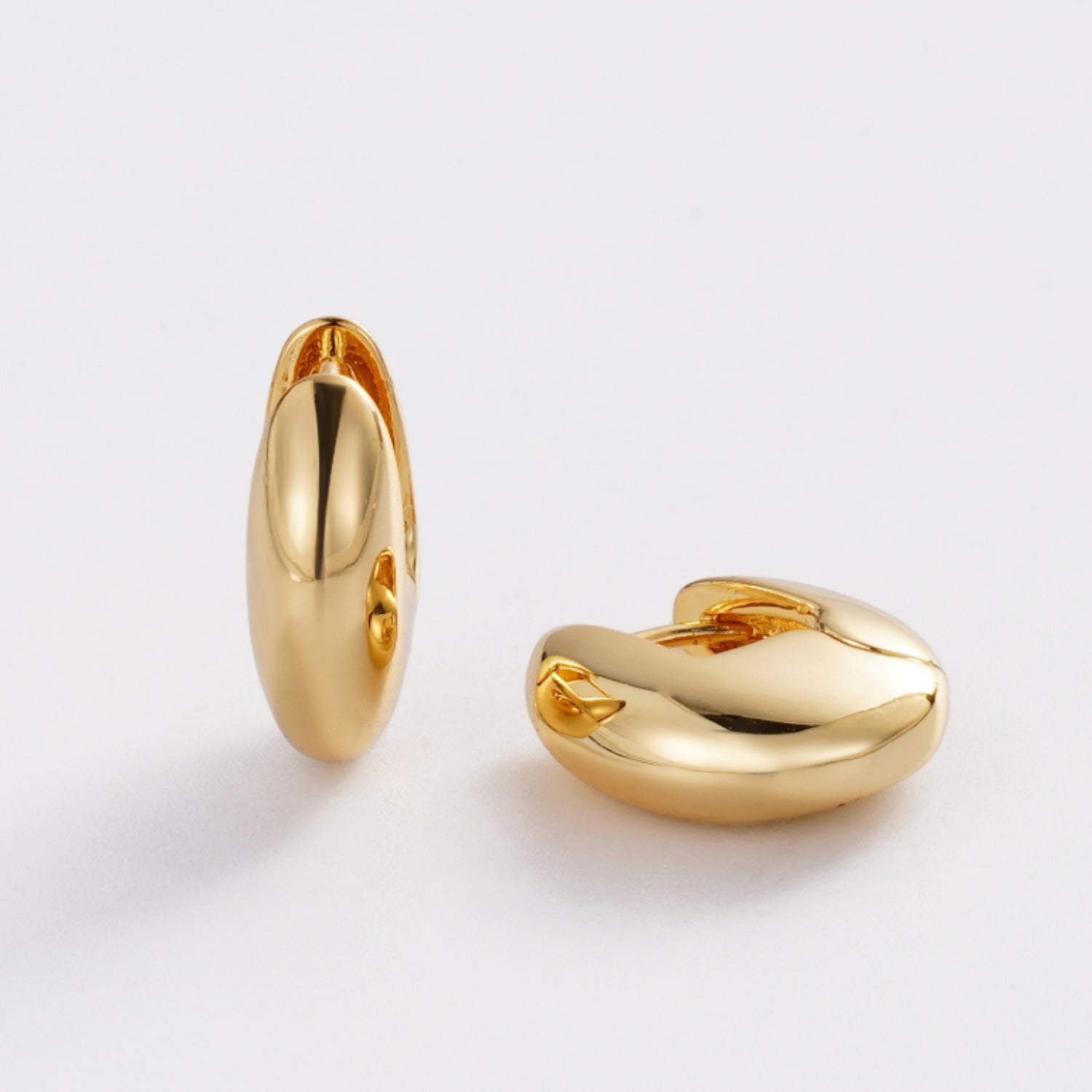Carrie Hoop Earrings - Gold
