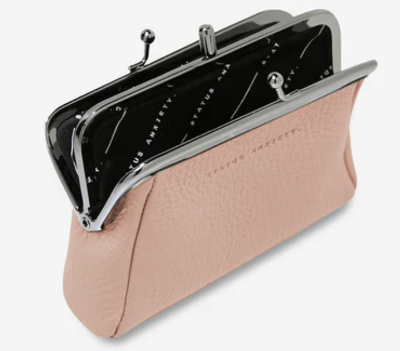 Volatile Purse
