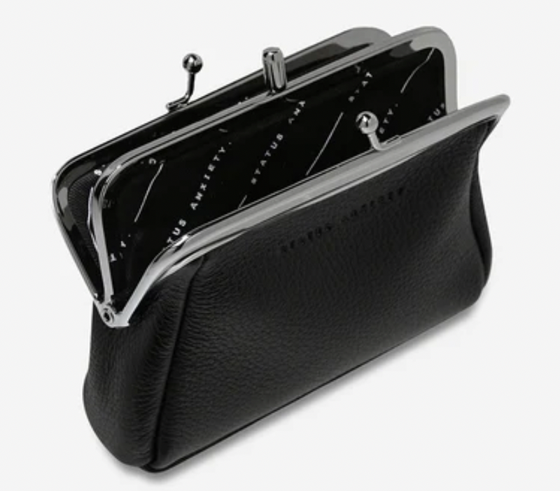 Volatile Purse